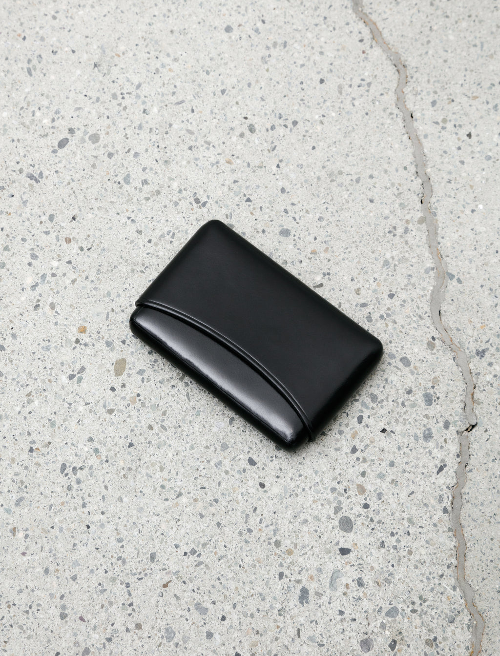 Lemaire Moulded Card Holder Black – Neighbour