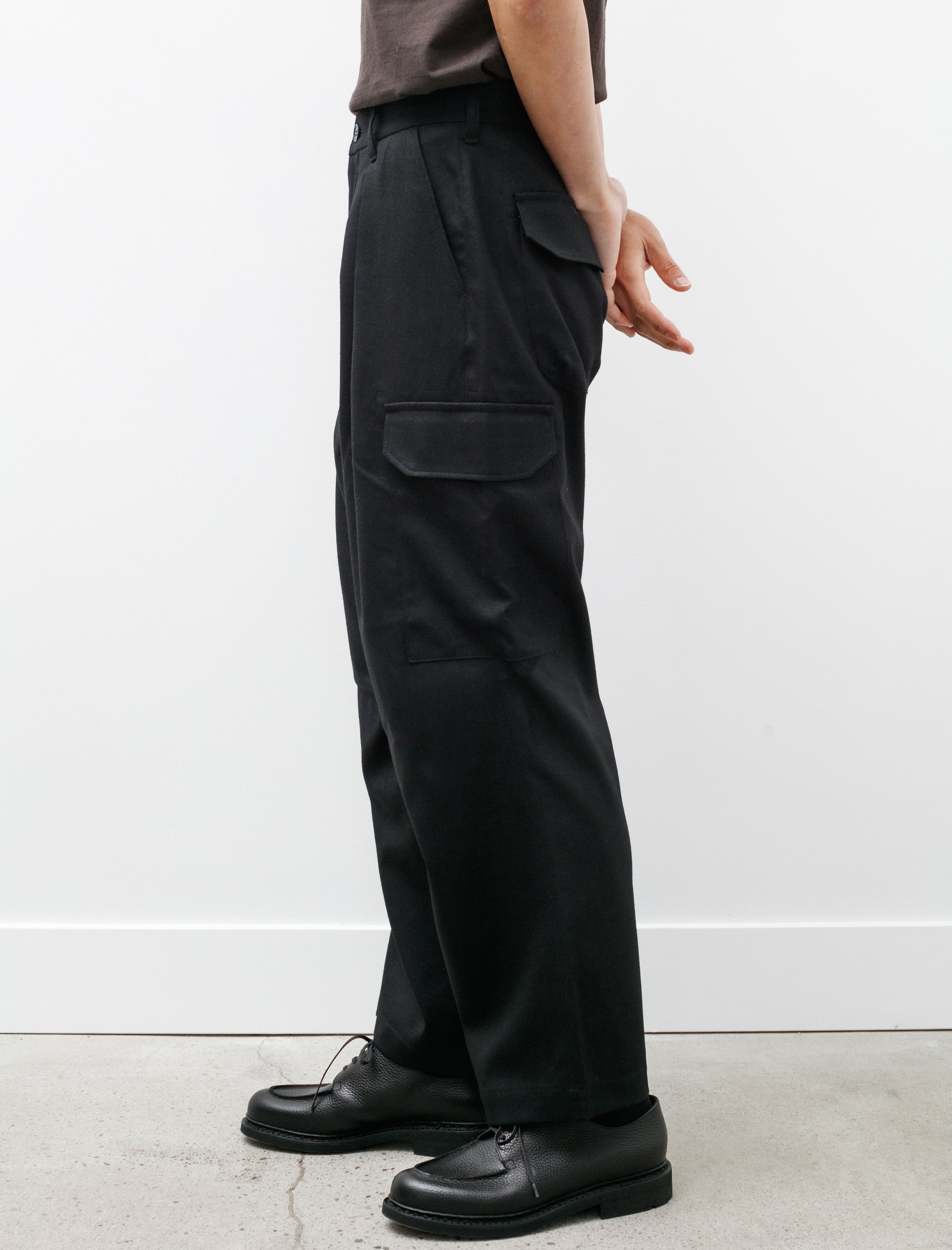 Polyploid Cargo Tuck Pants B Black Wool