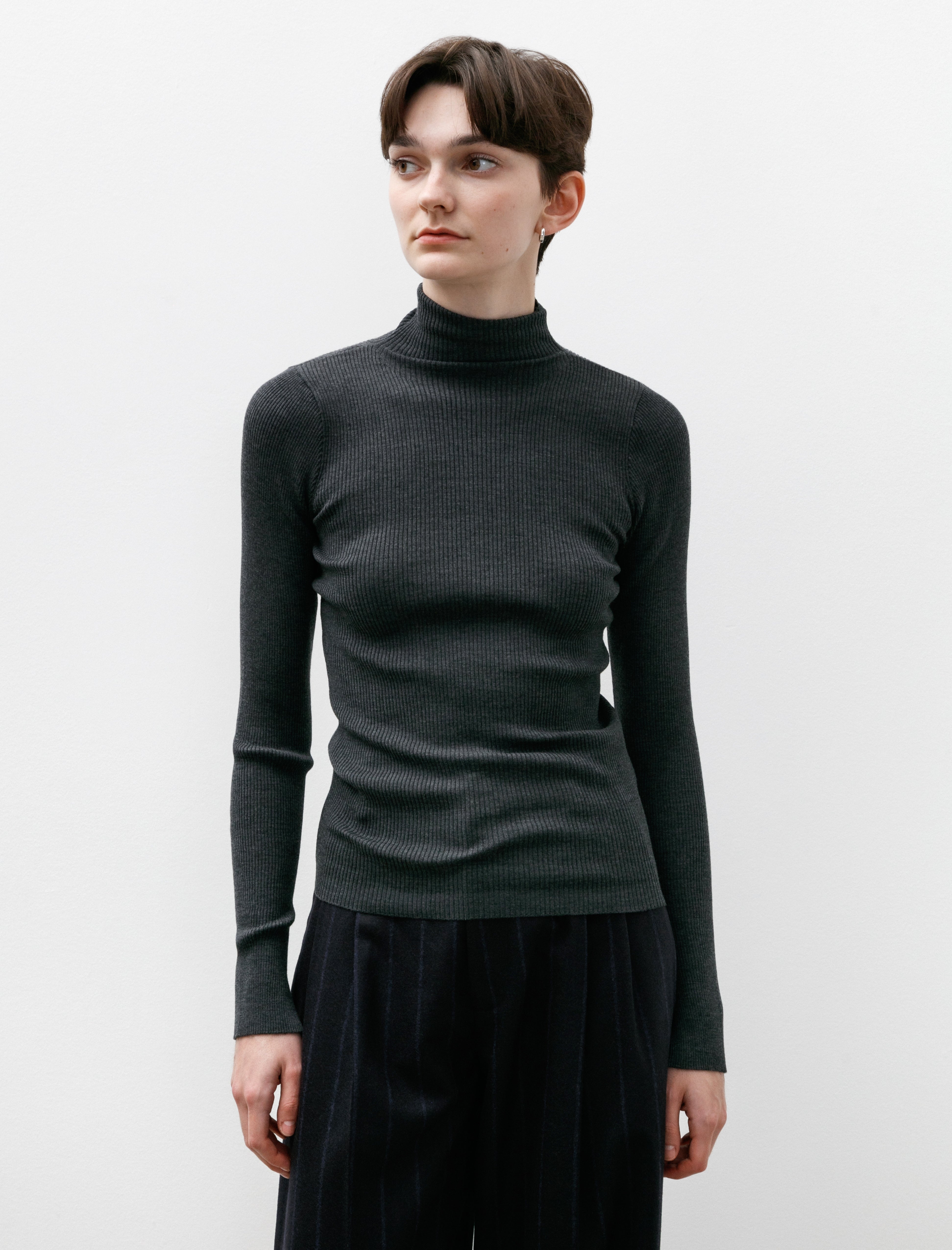 Auralee Super Fine Wool High Gauge Rib Turtleneck Charcoal