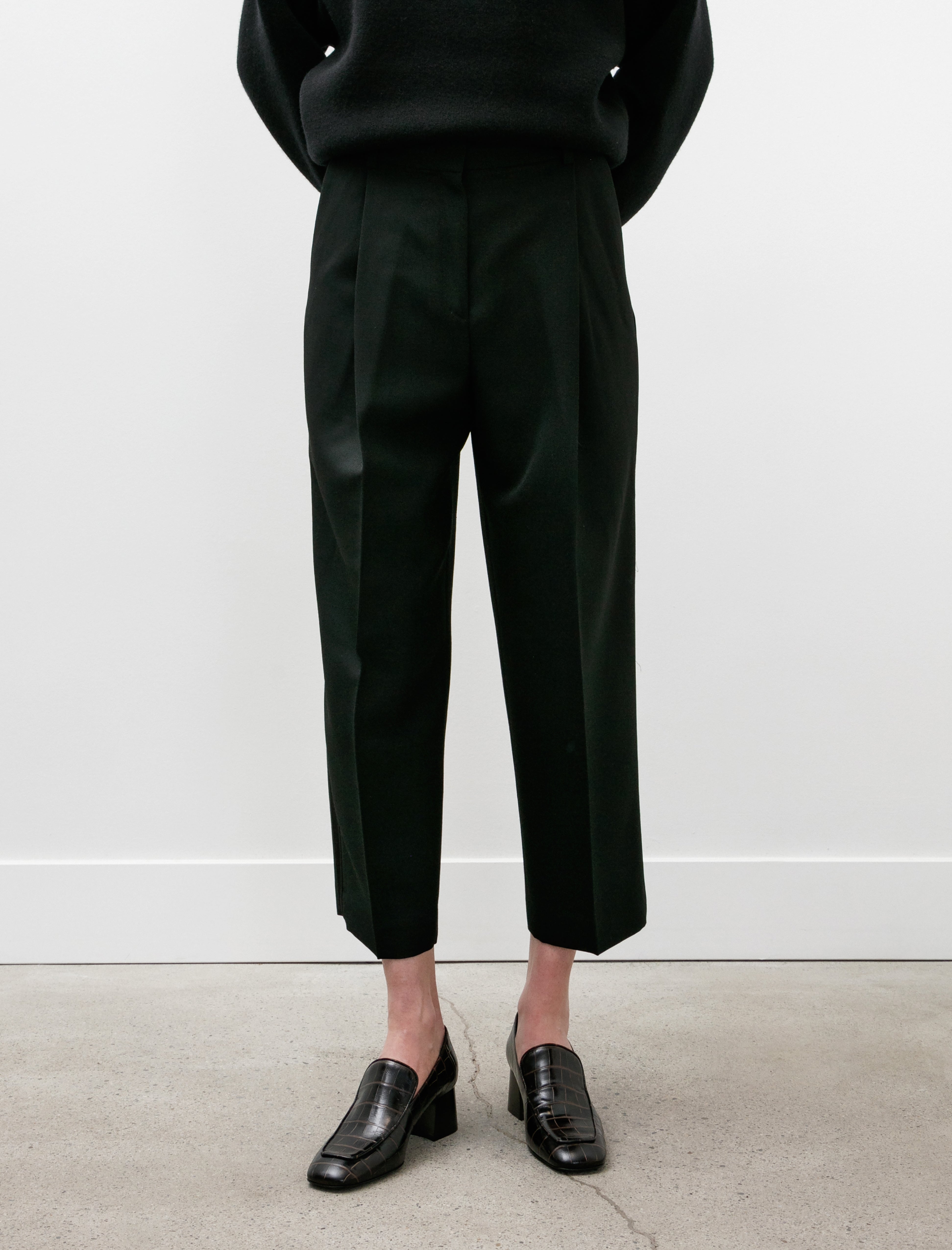 Totême Pleated Straight Trousers Black