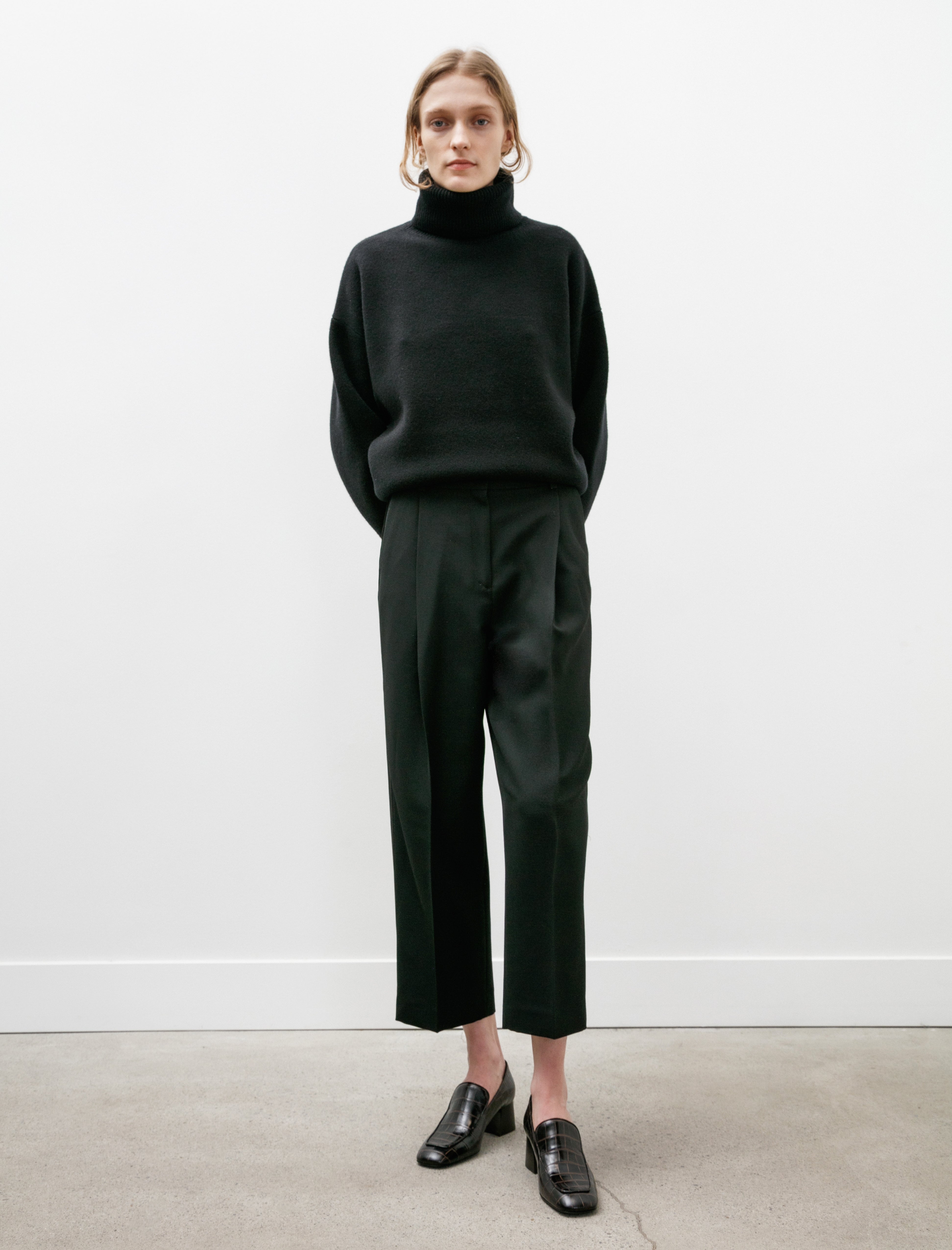 Totême Pleated Straight Trousers Black