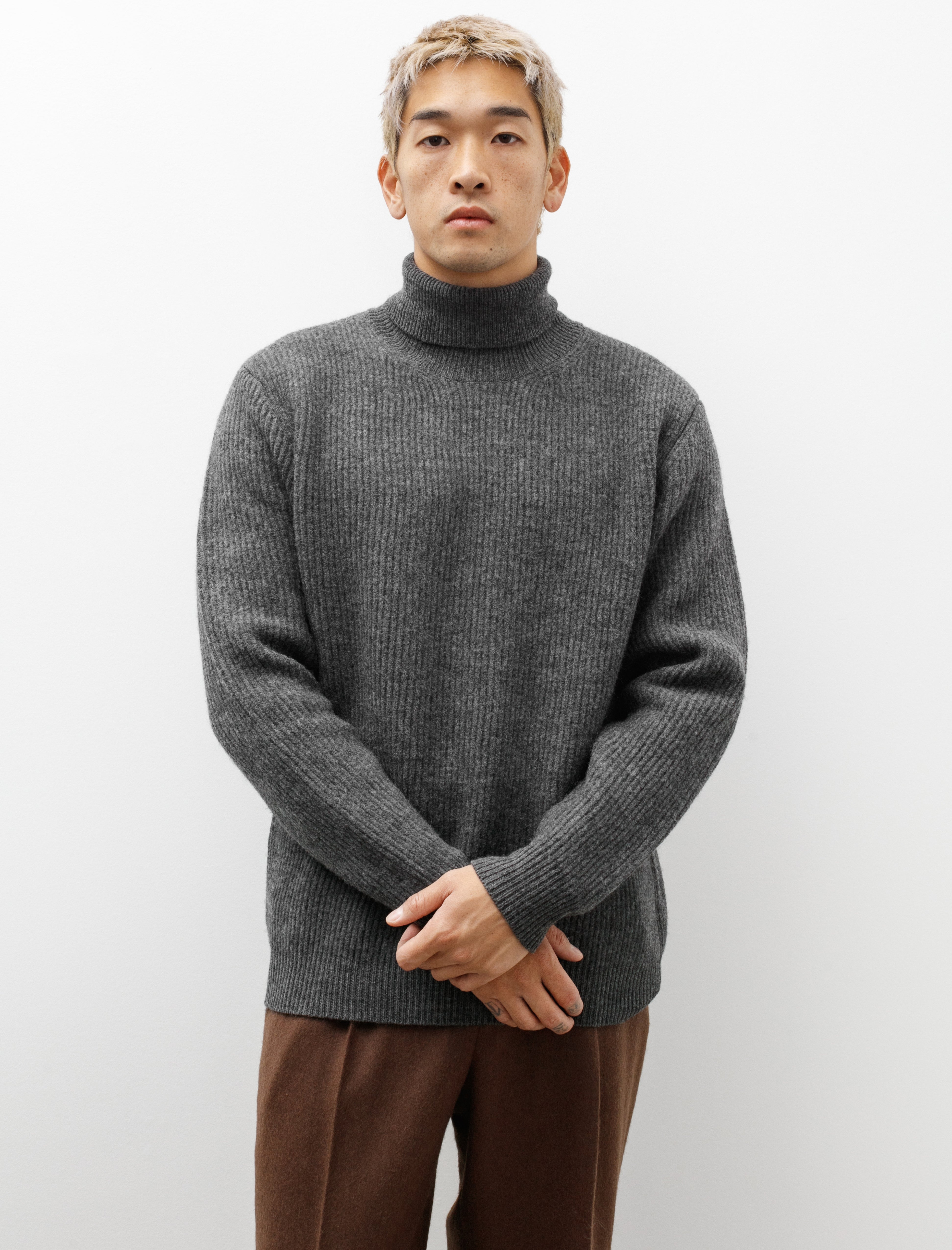 Auralee Milled French Merino Rib Turtleneck Charcoal