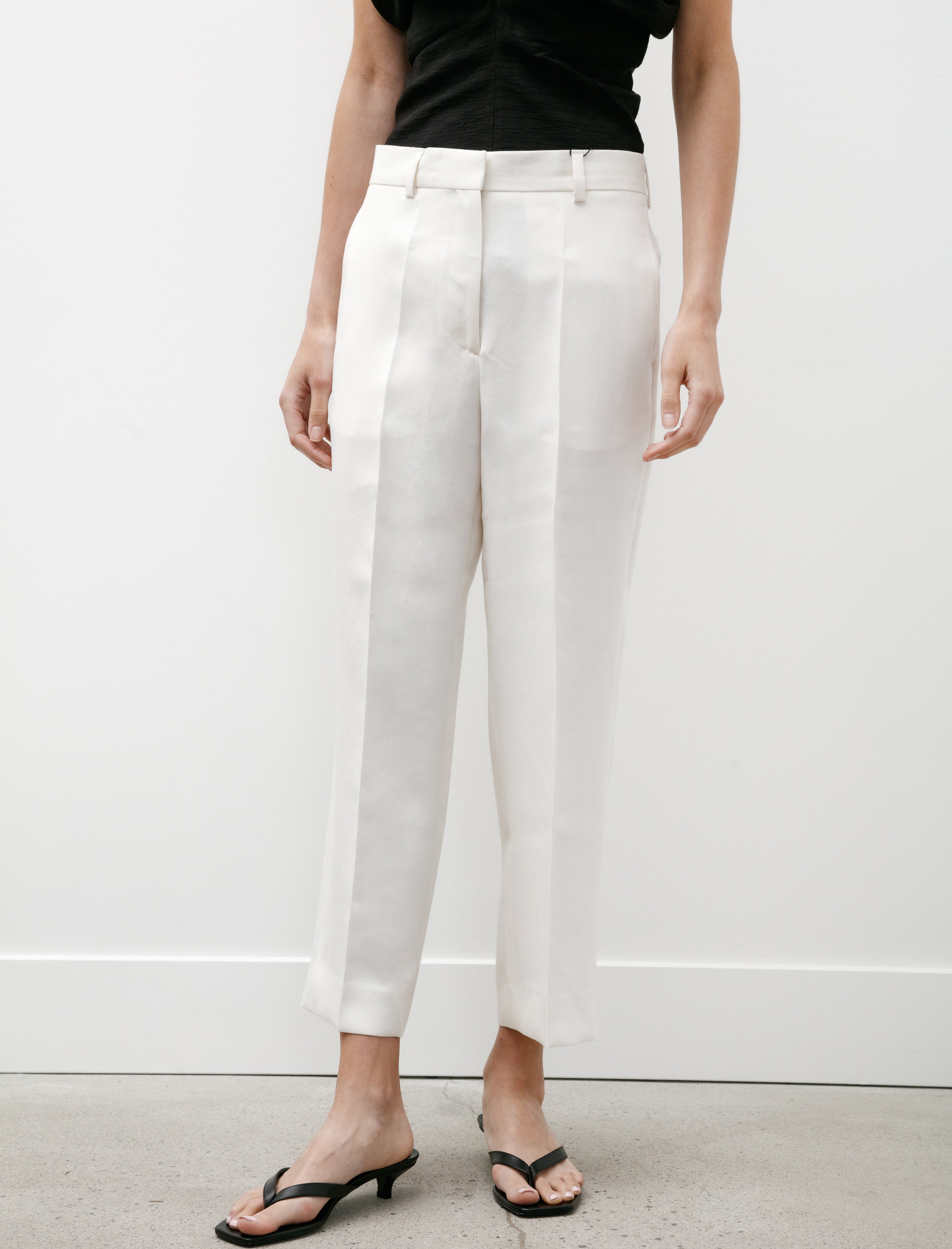 Totême Straight Cropped Trousers Off White