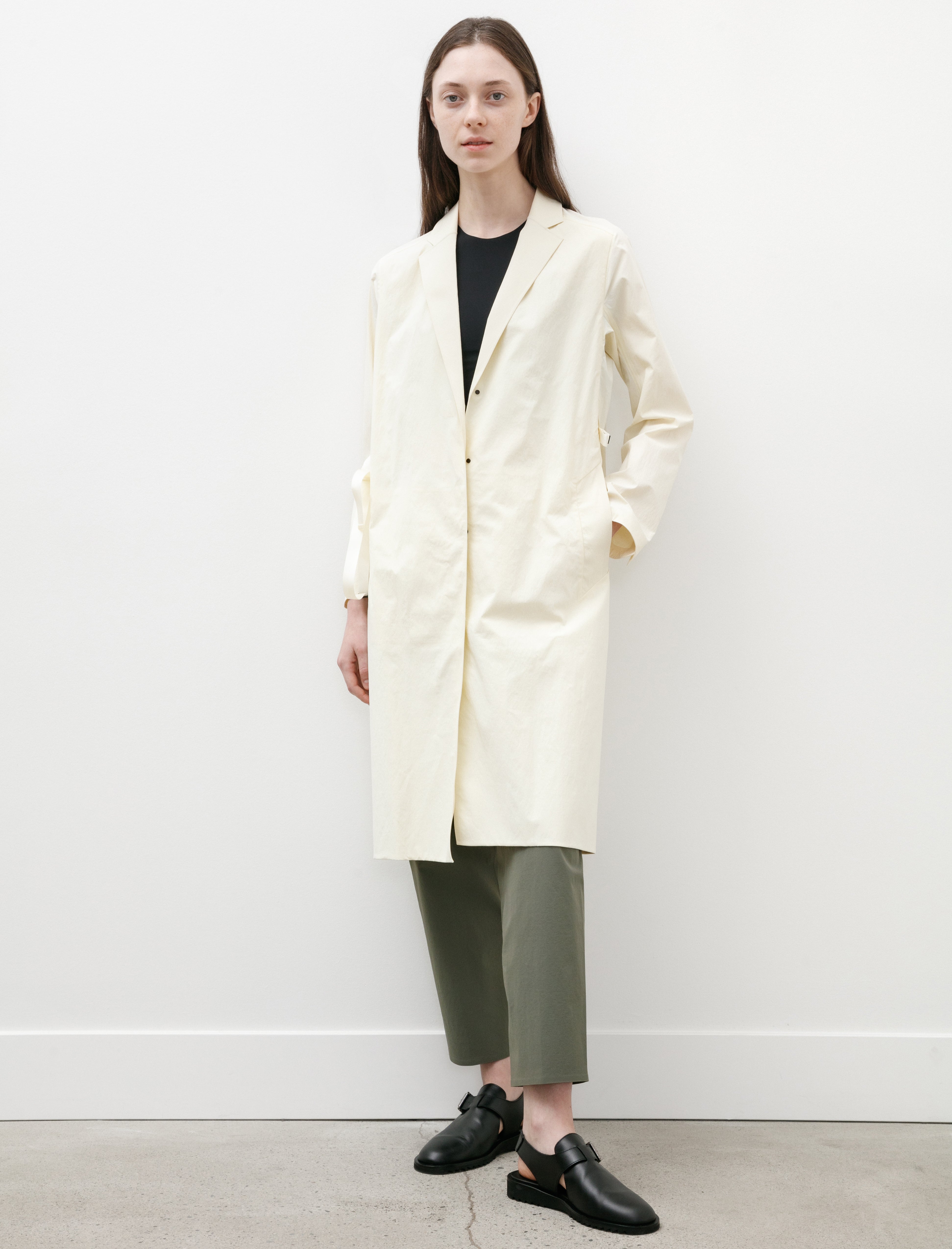 Veilance Relay Coat Oat