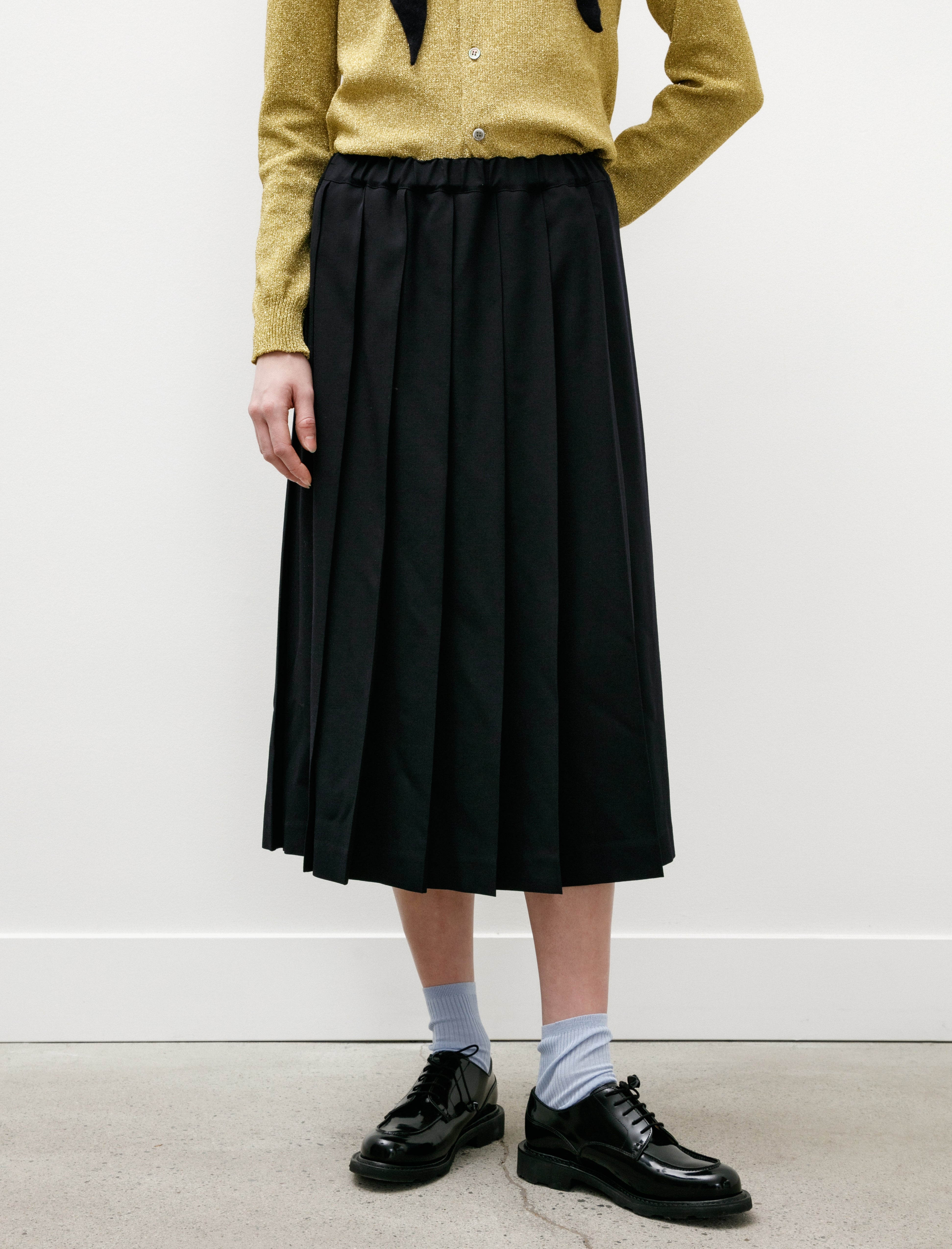 Navy knife pleated skirt hotsell