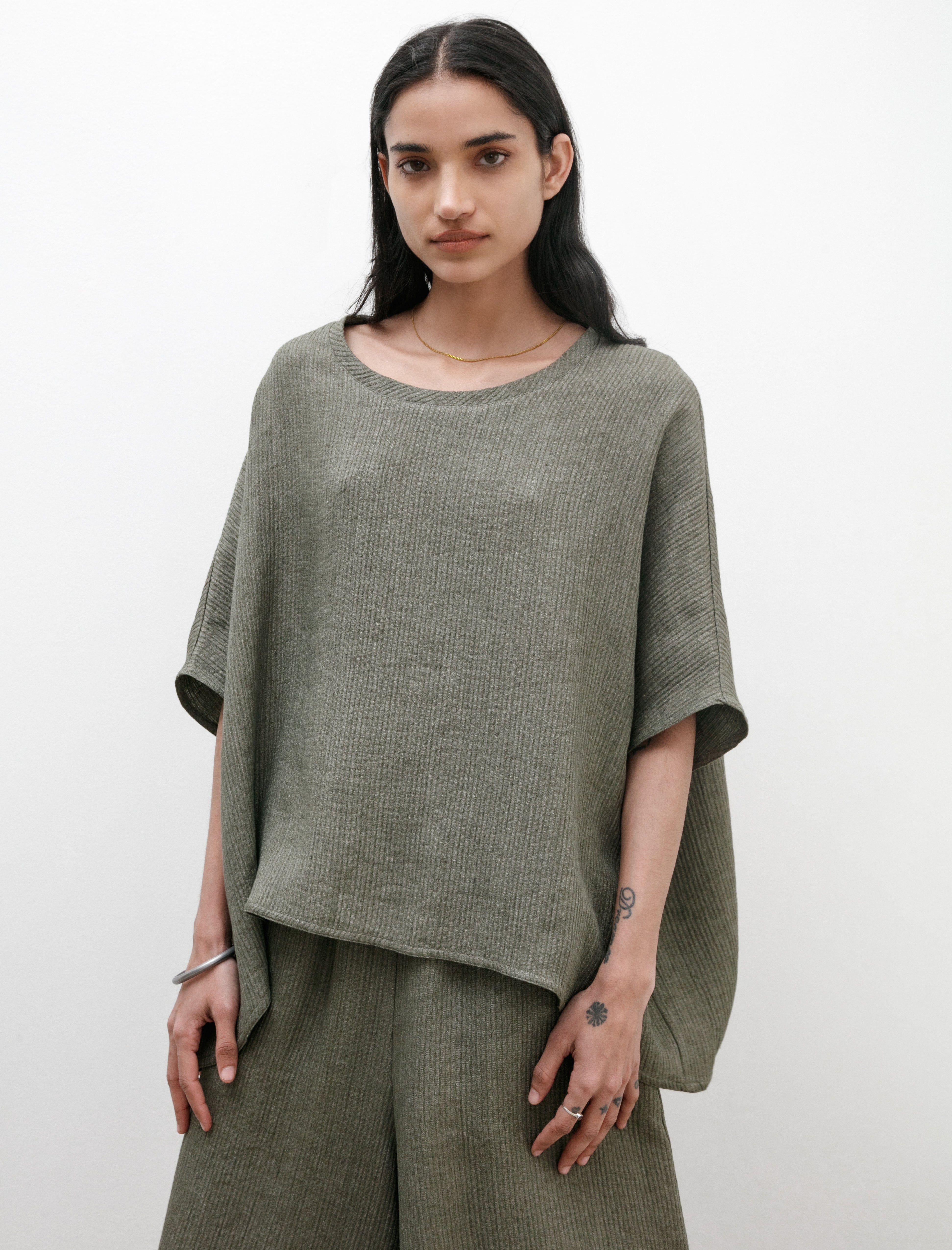 Dusan Easy T-Shirt Wave Linen Military Green