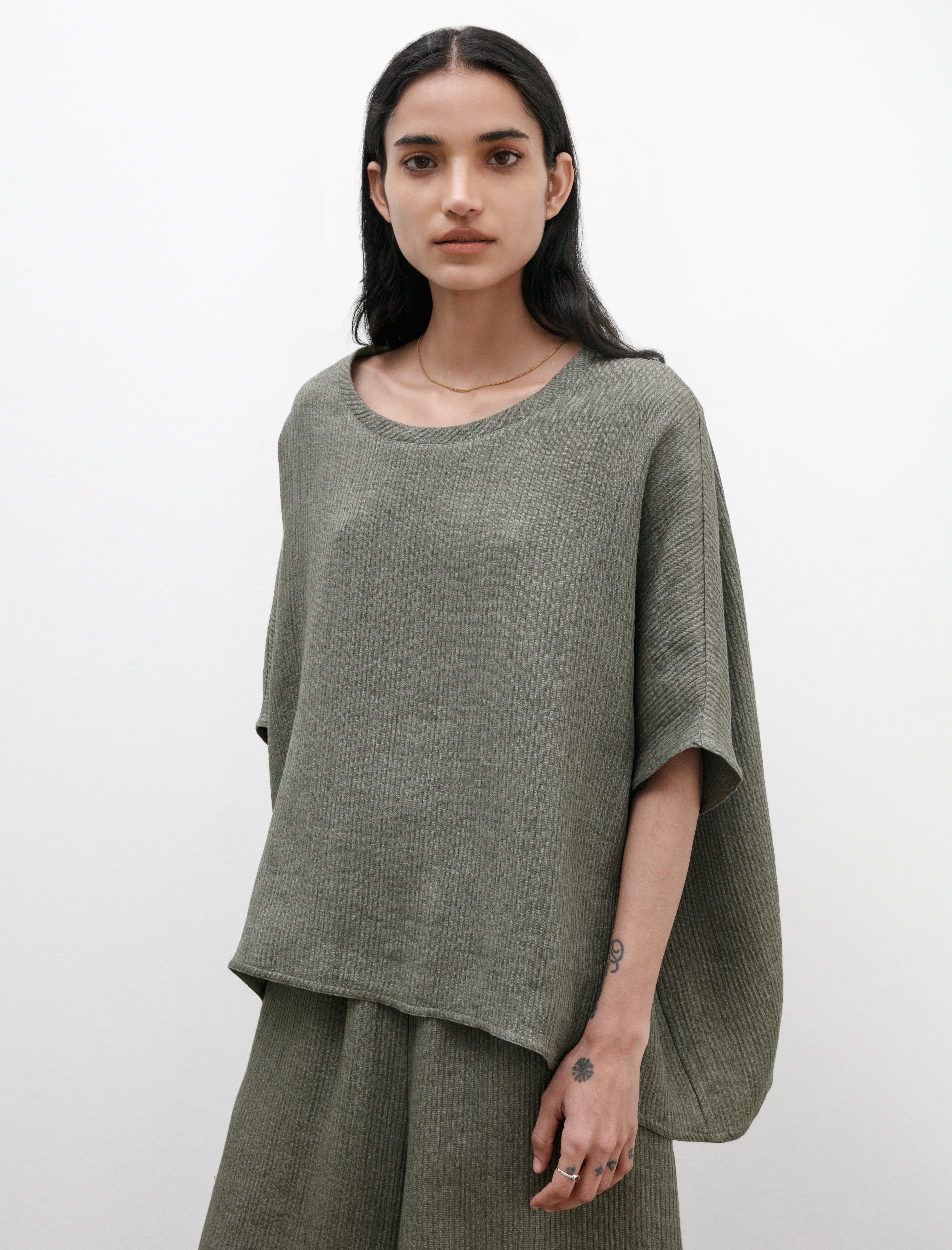 Dusan Easy T-Shirt Wave Linen Military Green