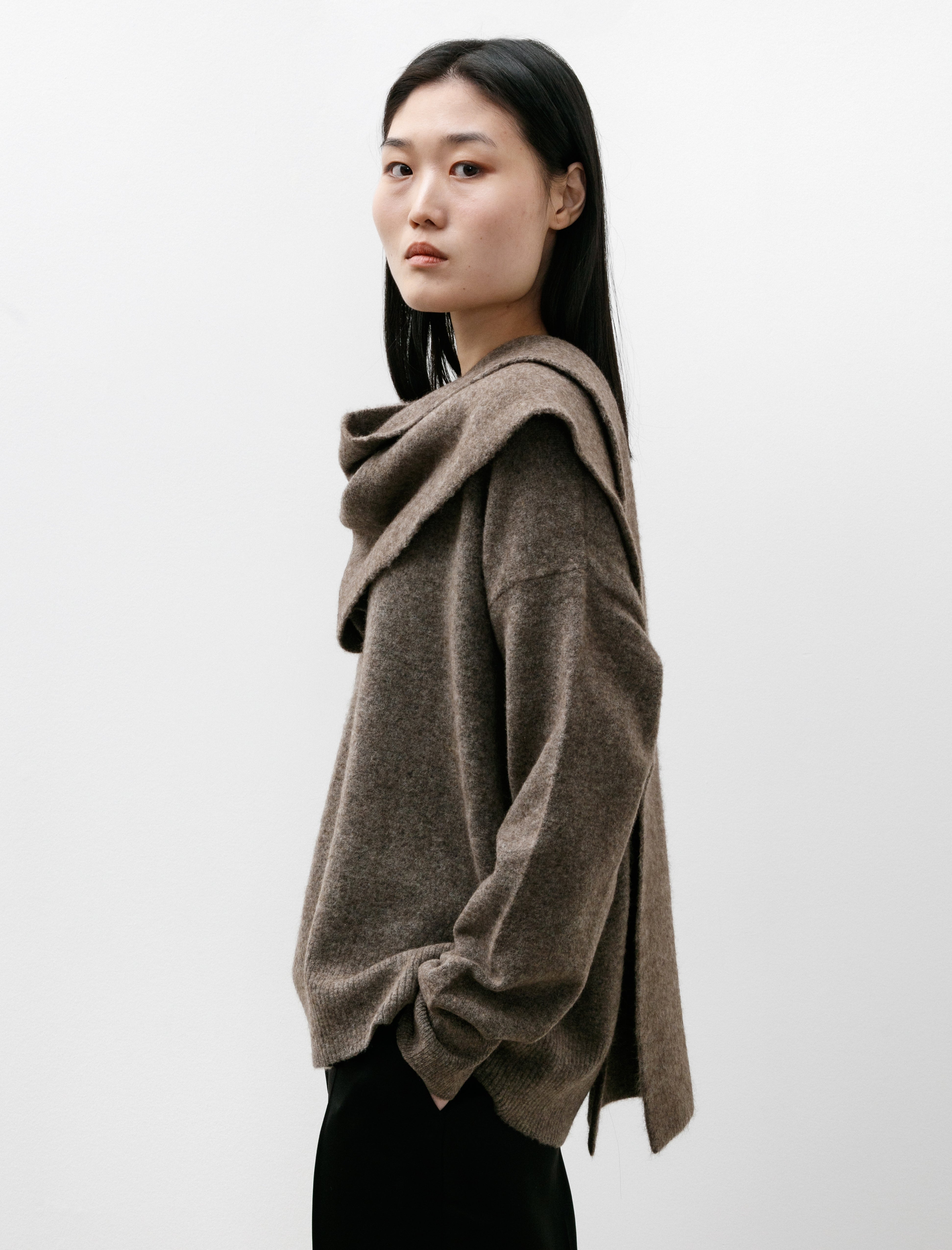 Totême Draped Scarf Knit Truffle