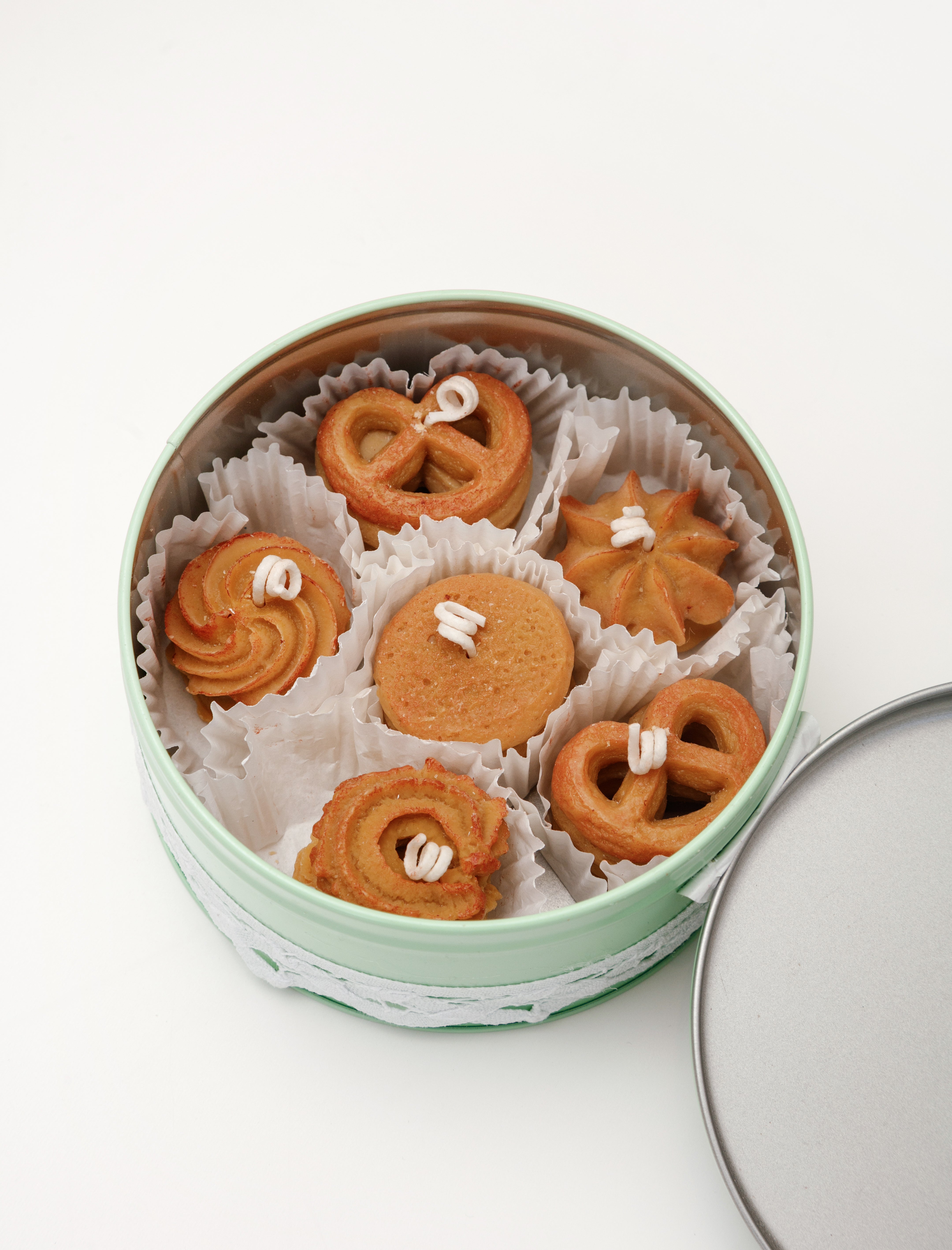 Gohar World Candle Biscuit Tin