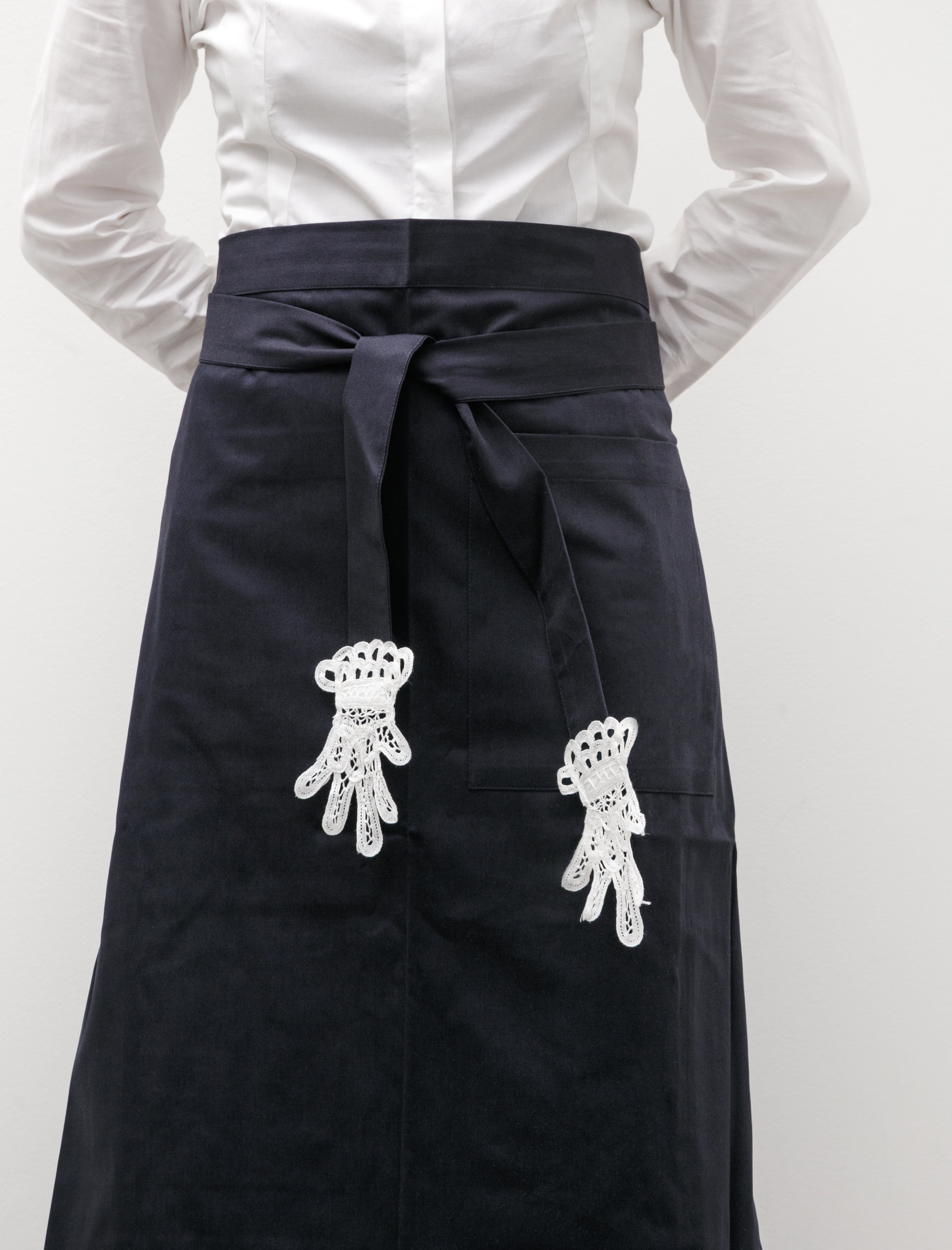 Gohar World Apron with Lace Hands Appliqué Navy