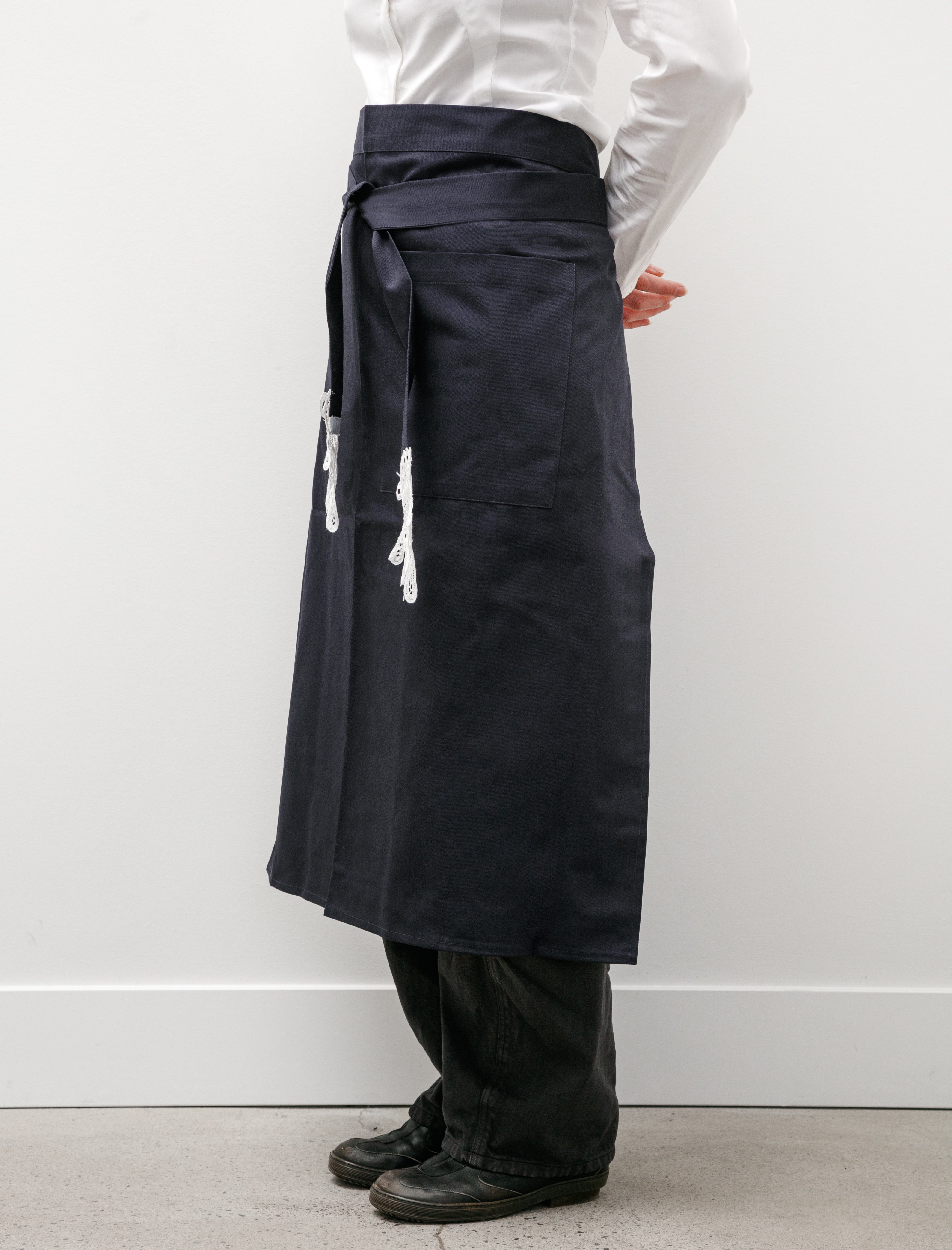 Gohar World Apron with Lace Hands Appliqué Navy