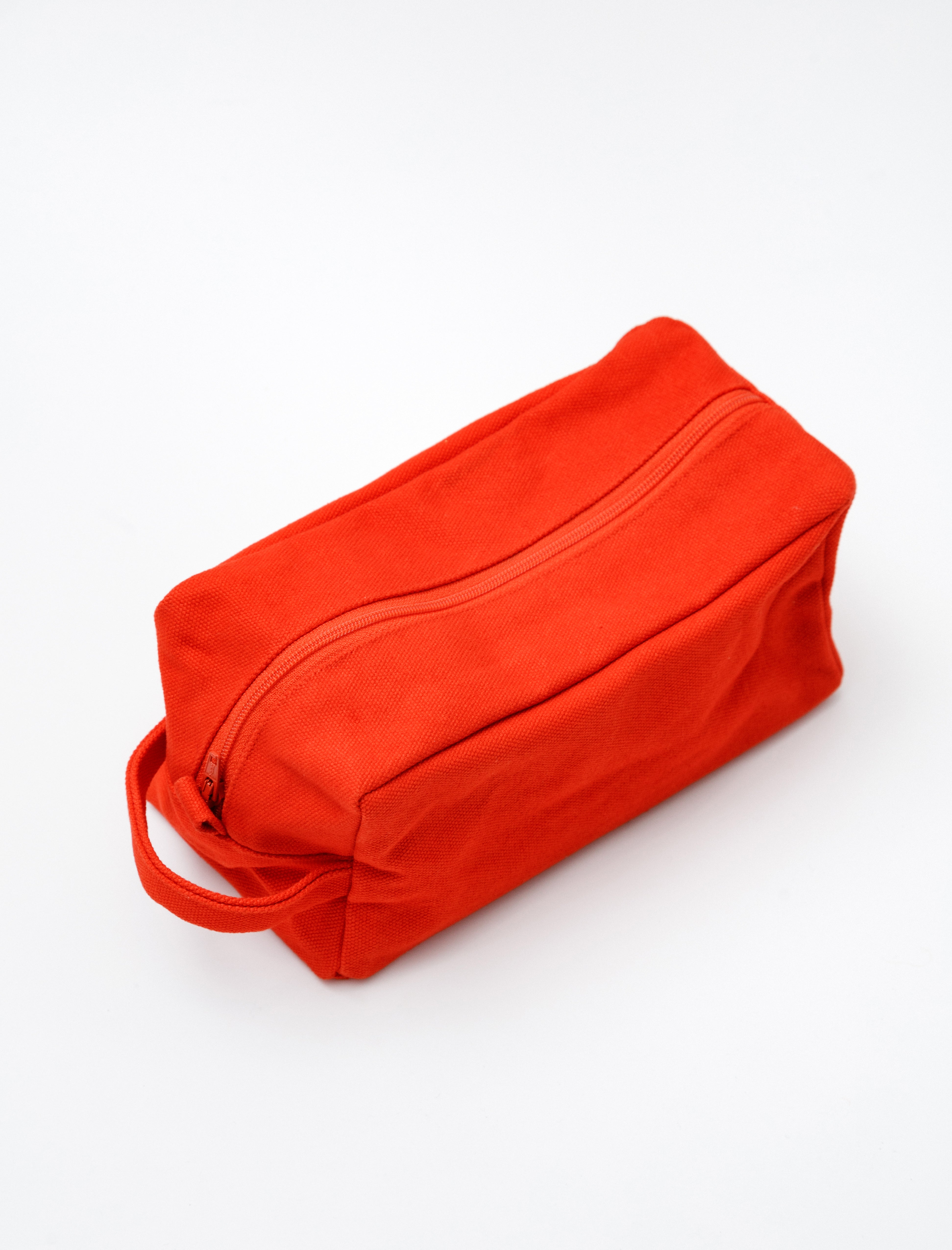 miiThaaii Cotton Teeya Zippered Bag Tomato