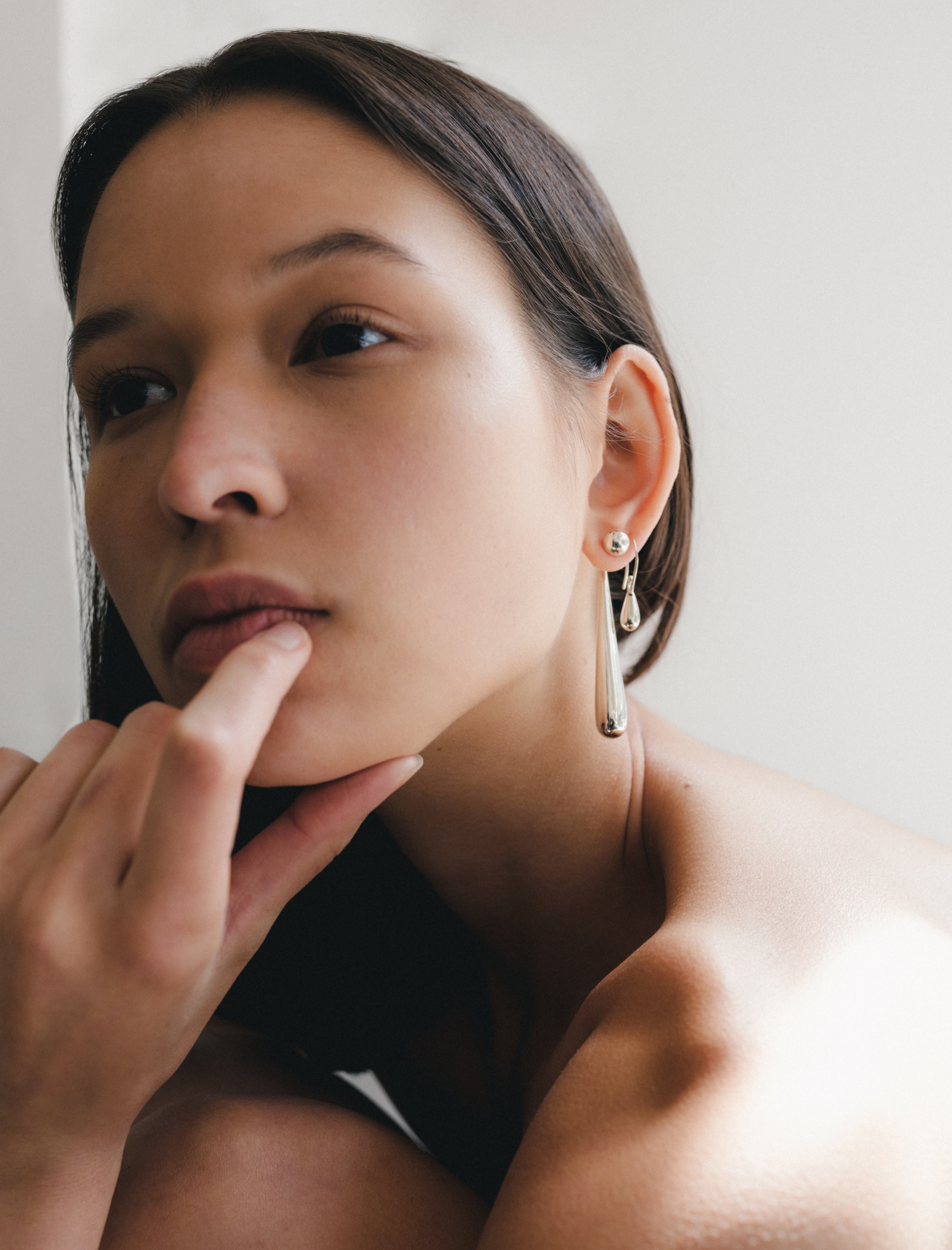 Sophie Buhai Medium Angelika Earrings