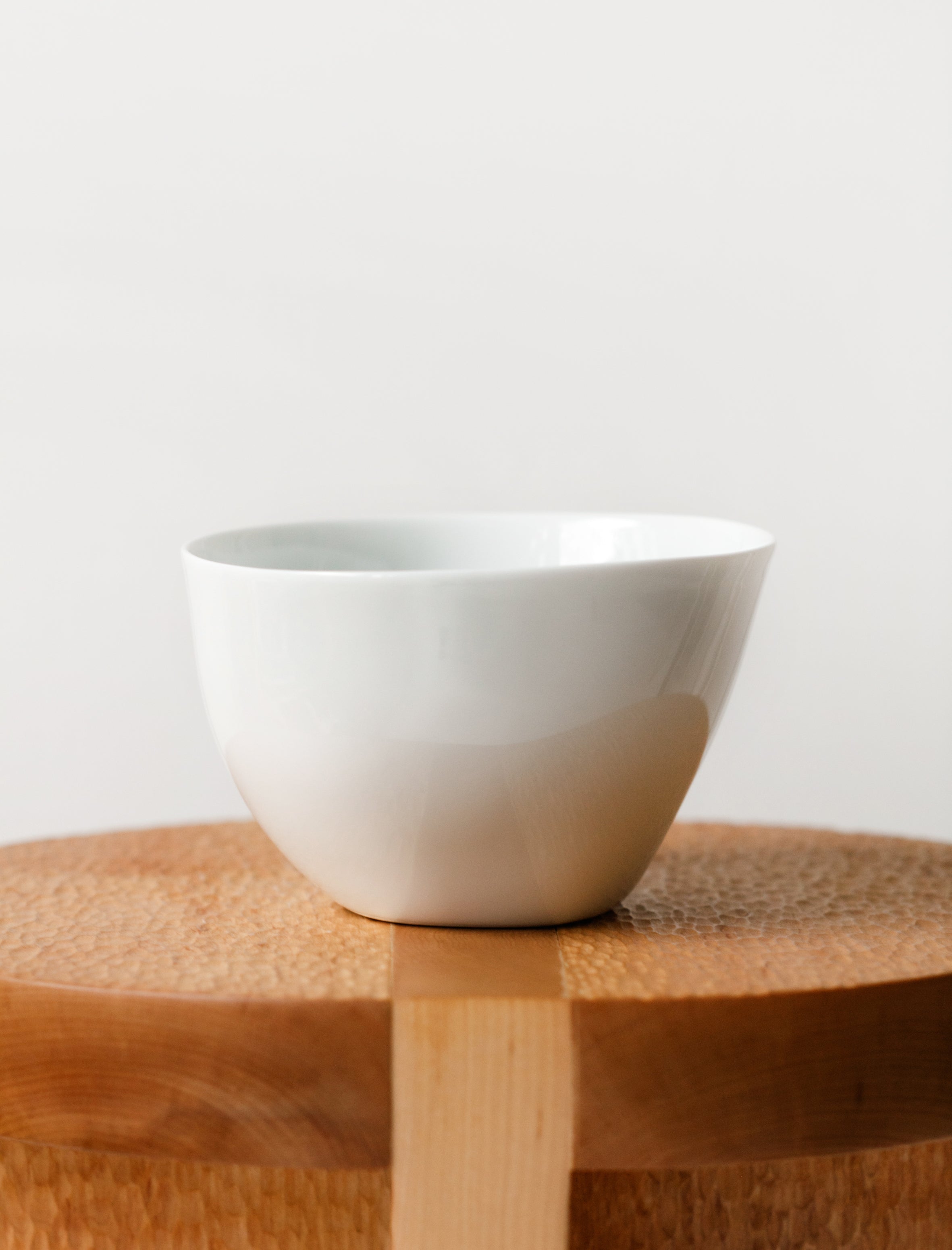 Tsé Tsé Capacious Bowl Porcelain White