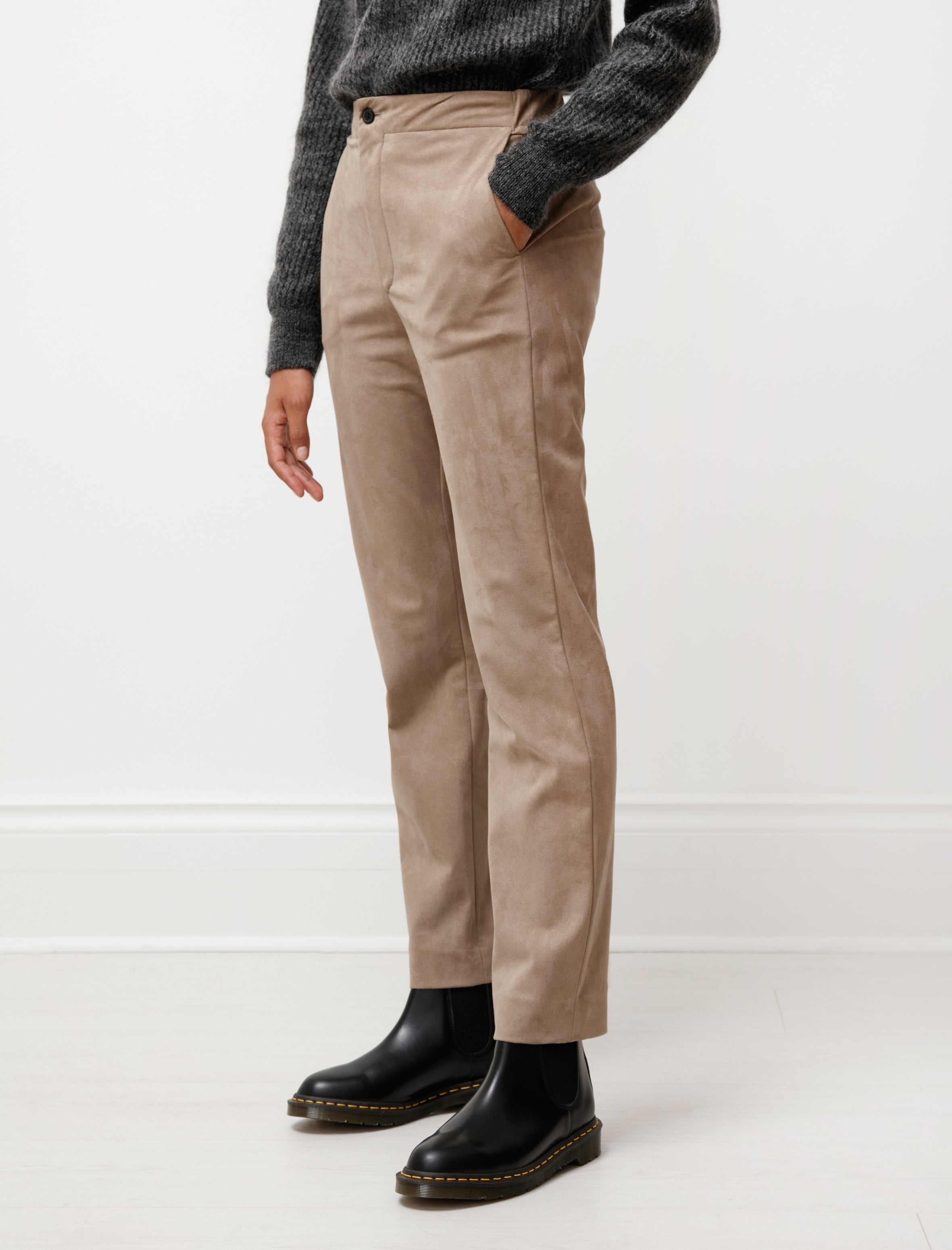 Stephan Schneider Trousers Acronym Suede Tan