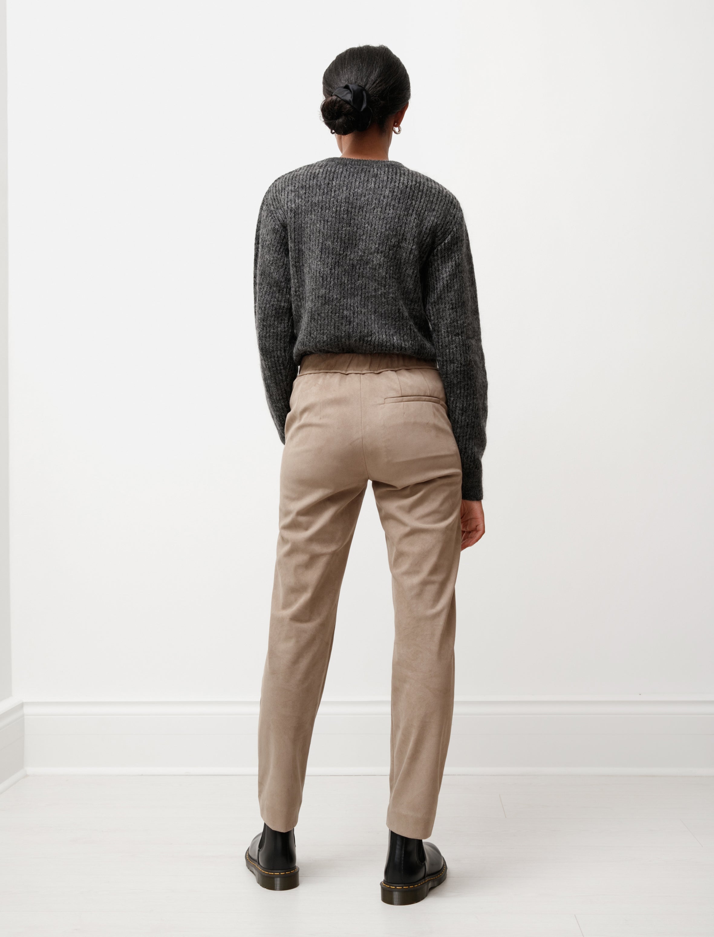 Stephan Schneider Trousers Acronym Suede Tan