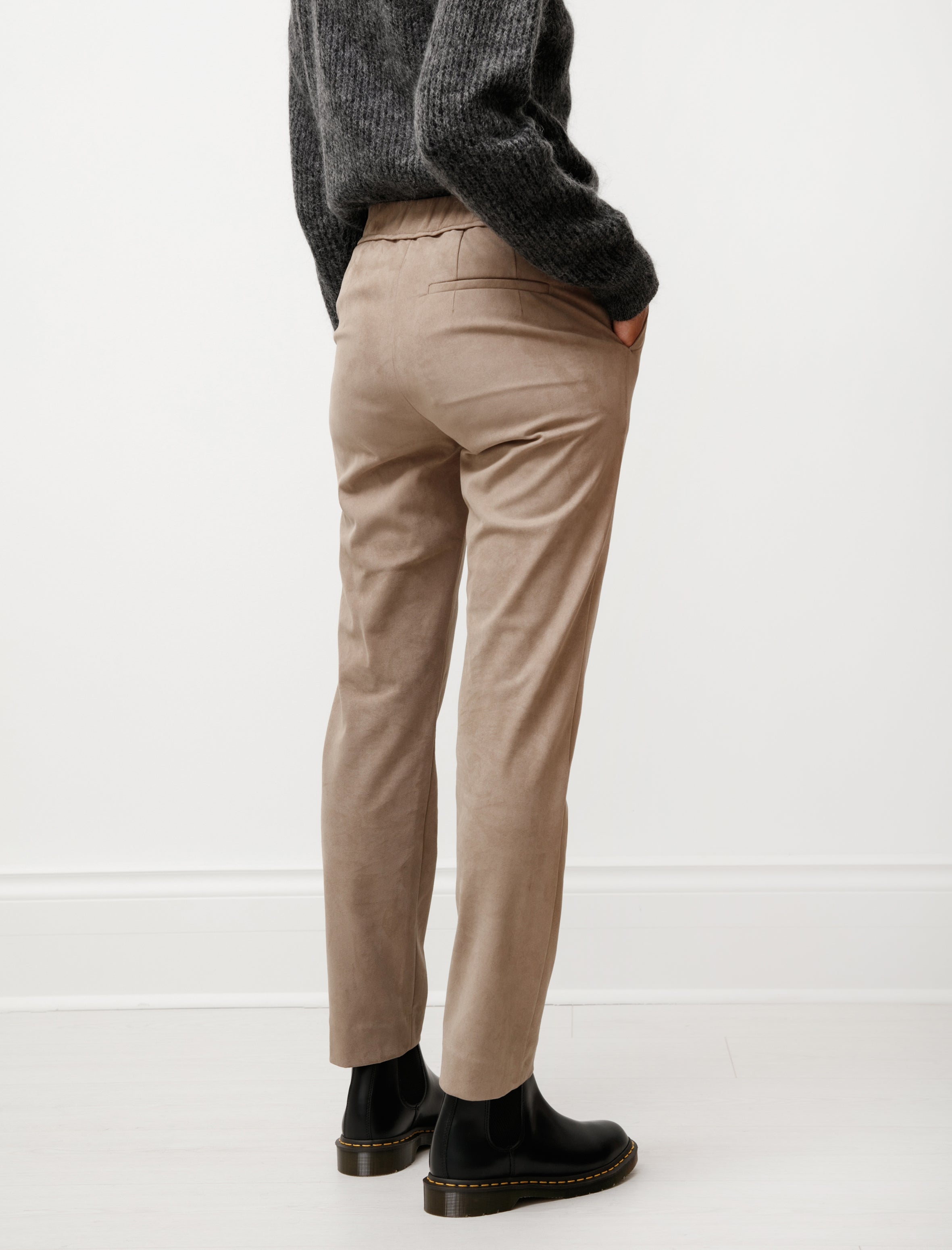 Stephan Schneider Trousers Acronym Suede Tan