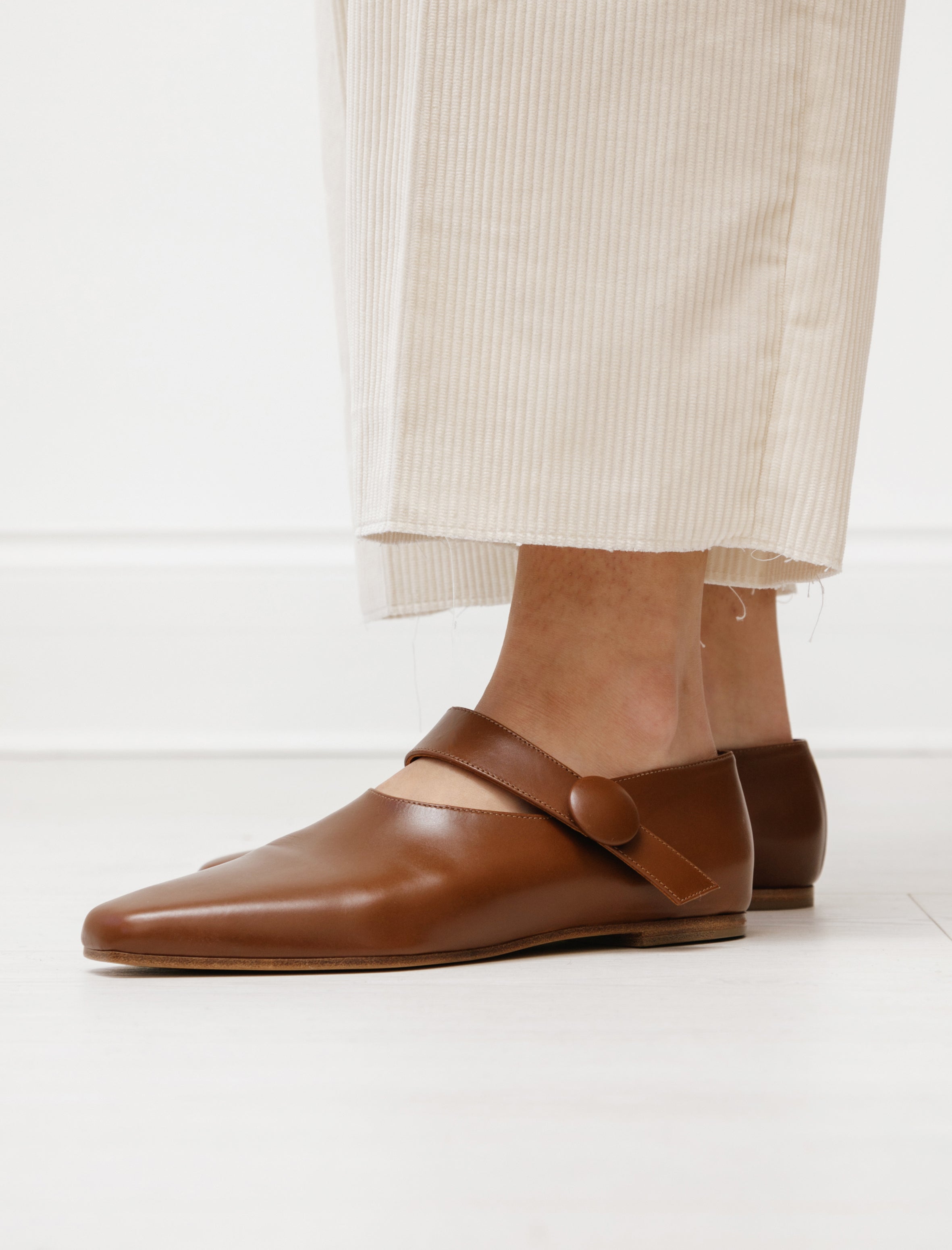 Cristaseya Buttoned Shoes Cognac