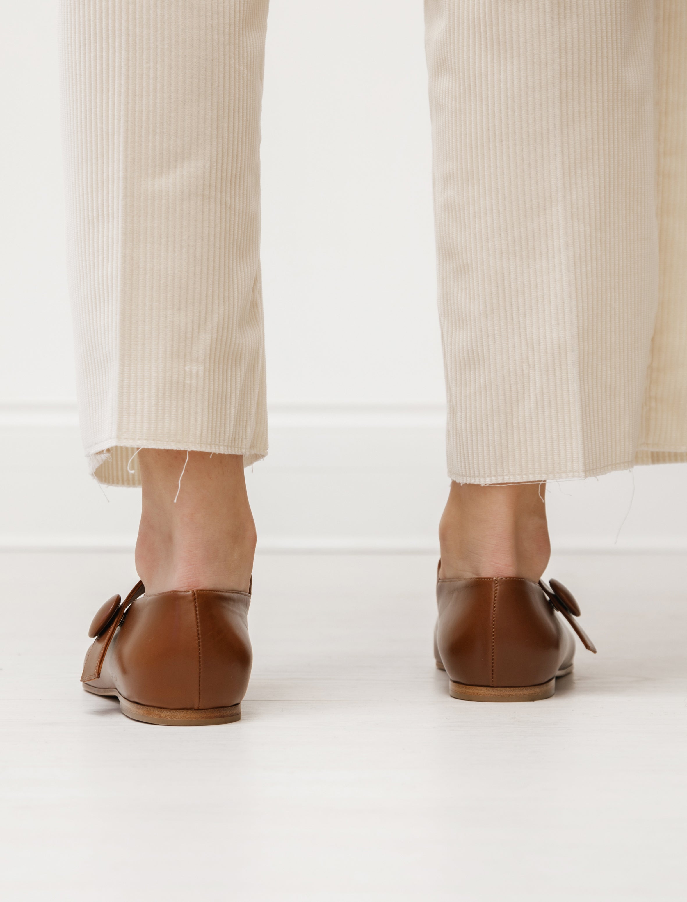 Cristaseya Buttoned Shoes Cognac