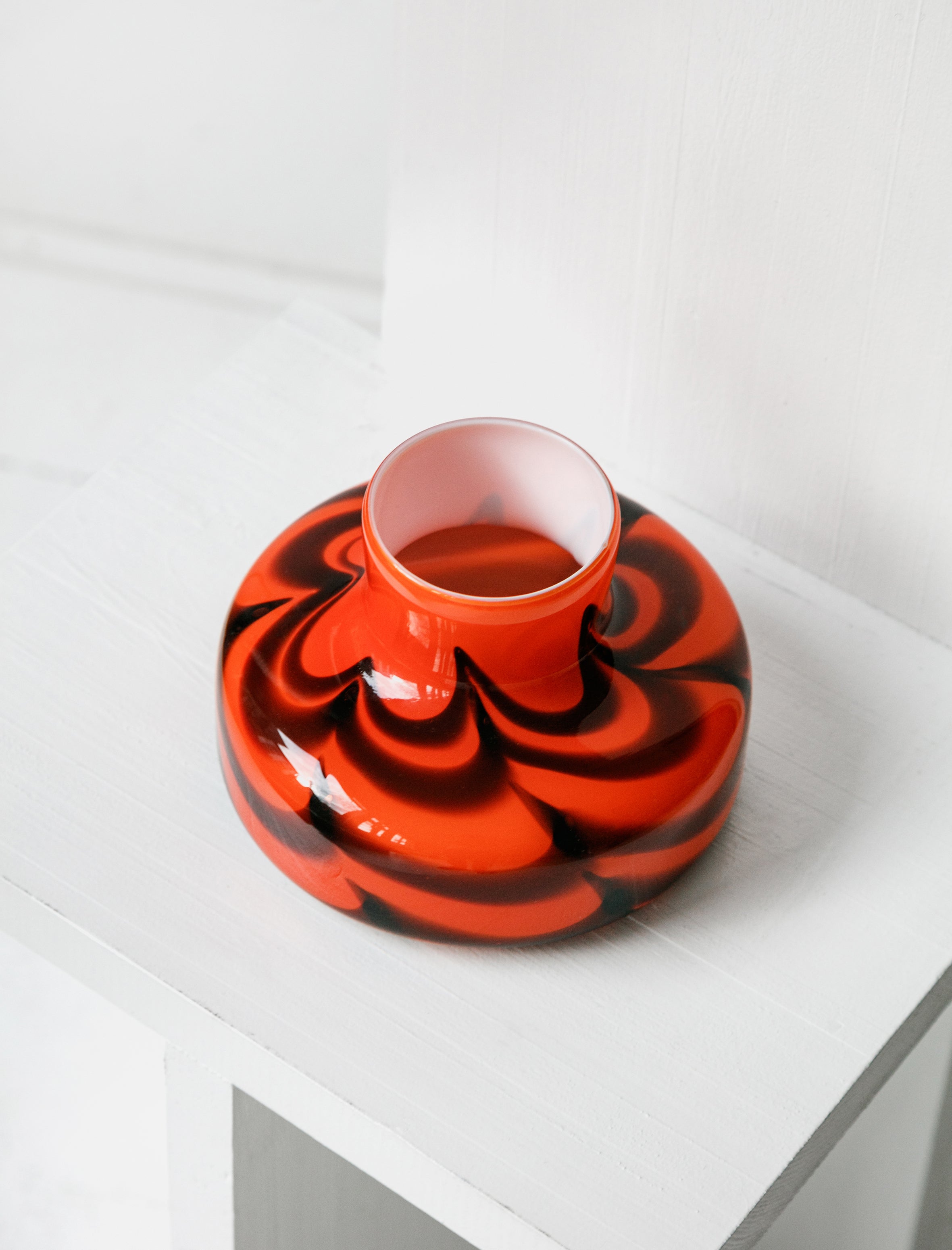 Found by Neighbour Swirl Glass Vase Red/Black