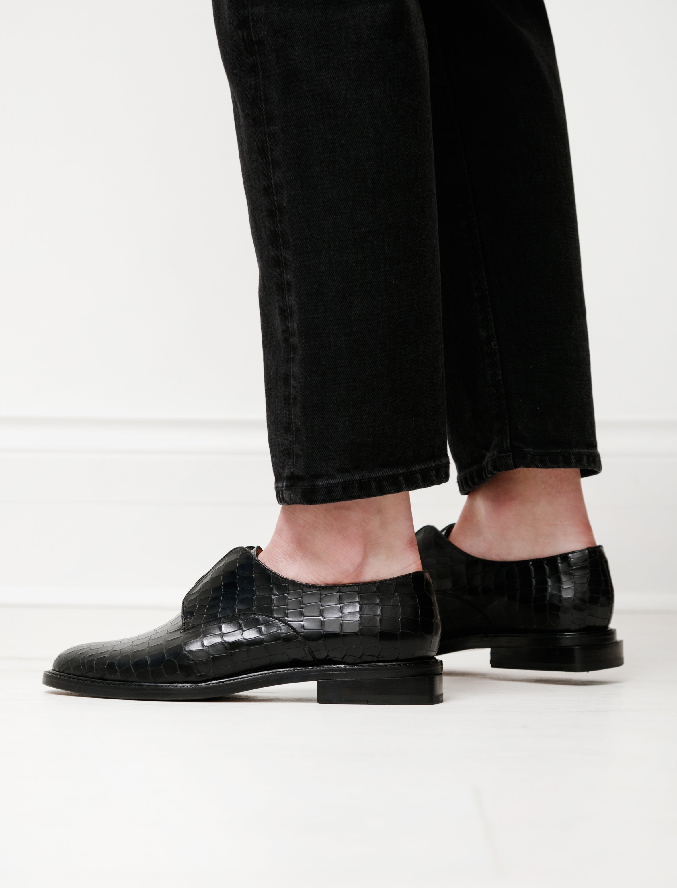 Clergerie Rayane Stamped Croco Slip On Black